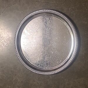 VINTAGE IRVINWARE ETCHED ROUND TRAY